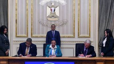 رئيس الوزراء يشهد توقيع مذكرة تفاهم لتنفيذ محطة معالجة وتدوير المخلفات بالفيوم