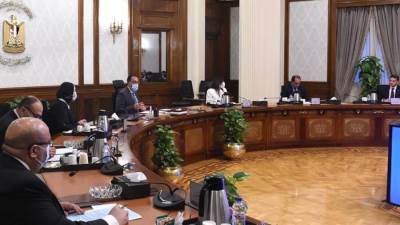 رئيس الوزراء يتابع خطوات إقرار إعفاءات ضريبية ومنح المزيد من الحوافز للمشروعات الصناعية