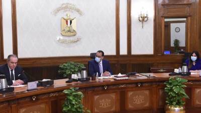 «ستيلانتس» تخطط لإقامة مصنع لإنتاج السيارات الكهربائية فى مصر 