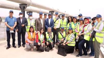 نائب وزير الإسكان وبعثة البنك الدولي يتفقدون مشروعات خدمات الصرف الصحي بالدقهلية