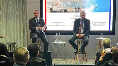  رئيس اقتصادية قناة السويس يطرق أبواب الاستثمار الإنجليزي لمشروعات الاقتصاد الأخضر