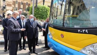 محافظة القاهرة تحول ٢٠٠٠ أتوبيس نقل عام للعمل بالغاز الطبيعي 