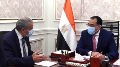رئيس الوزراء يتابع مع وزير التموين موقف توريد القمح المحلي والاحتياطي الاستراتيجي للسلع