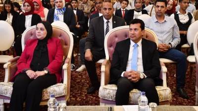 وزير الشباب والرياضة يفتتح الملتقى الإعلامي للنشء ويشهد جلسة المراسل