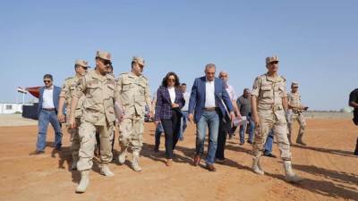 محافظ دمياط ورئيس صندوق التنمية الحضرية يتابعان مشروع تطوير عواصم المدن برأس البر 