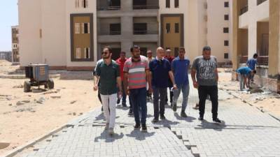 تفاصيل جولة رئيس جهاز تنمية مدينة العاشر من رمضان في الإسكان الاجتماعي