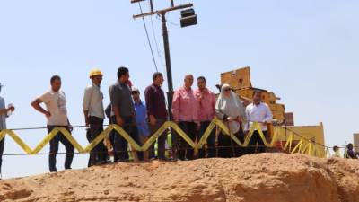  رئيس جهاز العاشر من رمضان يتفقد محطة رفع مياه الصرف الصحي الفرعية  