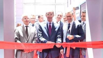 وزير الاتصالات يفتتح المقر الرئيسى لشركة ويب هيلب Webhelp العالمية في مصر 