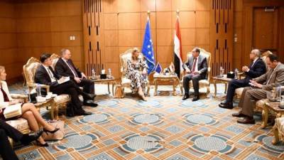 مباحثات مشتركة لوزير البترول مع كبار الشخصيات على هامش اجتماع منتدى غاز شرق المتوسط