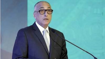 طارق عامر: البنك المركزي المصري جنب المجتمع صدمة أسعار الصرف 