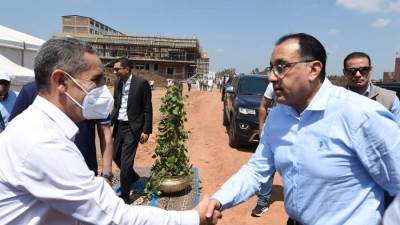 رئيس الوزراء يبدأ جولة تفقدية لمشروعات المبادرة الرئاسية "حياة كريمة" بمحافظة الغربية