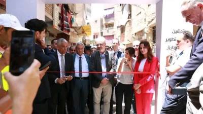 رئيس «هيئة التخطيط العمراني» وممثلو الوكالة الألمانية يتفقدون أعمال تطوير مدرسة الخصوص