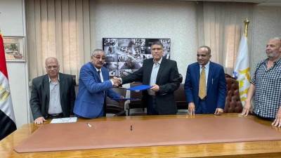 الإسكان: بُروتوكول تعاون لإحلال مركبات التوك توك بأخرى تعمل بالكهرباء بمدينة ٦ أكتوبر