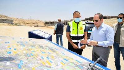 "الرئيس السيسي" يشدد على ضرورة عدم الانسياق وراء التشكيك المتعمد لتشويه الجهود التنموية