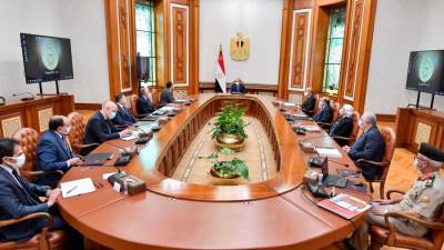 الرئيس يتابع الموقف التنفيذي لتطوير بحيرة المنزلة والمناطق المحيطة بها