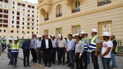 وزير الإسكان يتفقد الحي السكني الخامس بالعاصمة الإدارية الجديدة