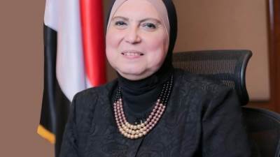 وزيرة التجارة والصناعة تقرر استمرار حظر تصدير الأكسجين