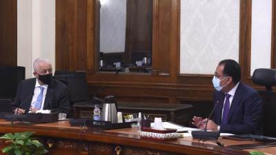 «رئيس الوزراء» يتابع موقف المدارس المصرية اليابانية