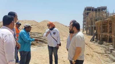 «أسماء مخلوف» تتفقد الأعمال الجارية بمشروع سكن لكل المصريين