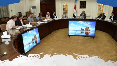 وزير الإسكان يوجه بإتاحة المزيد من قطع الأراضى لجميع الحاجزين بمشروع «بيت الوطن»