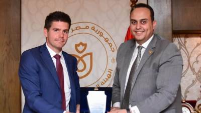 «رئيس هيئة الرعاية الصحية» يبحث التعاون مع شركة ألمانية في مجال تدوير المخلفات الطبية