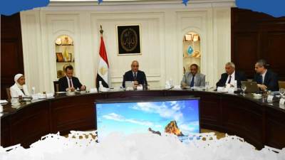وزير الإسكان يستعرض مقترح تحديث المخططات العمرانية على مستوى الجمهورية