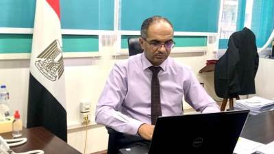 «نائب وزير الإسكان للبنية الأساسية» يناقش استخدام أحدث الأساليب التكنولوجية الخاصة بمشروعات تحلية المياه