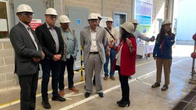 وزير الإسكان يزور مركز بحثى أسبانى ويطلع على الأغشية المستخدمة في تنقية مياه الشرب