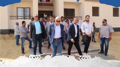 «ممدوح وبهجات» يتفقدان مشروعات الطرق والإسكان ورفع الكفاءة بمدينة 15 مايو
