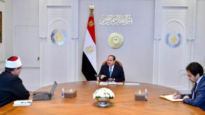 الرئيس السيسي يوجه بتطوير برامج تدريب وتأهيل الأئمة