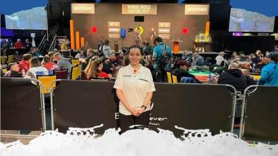 ليلى الأنصاري تفوز بالمركز الخامس عالميا في بطولة «الدارتس  للماسترز»