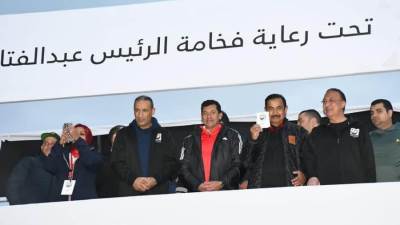 وزير الشباب والرياضة ومحافظ الإسكندرية يُطلقان شارة بدء ماراثون زايد الخيري من أمام استاد الإسكندرية