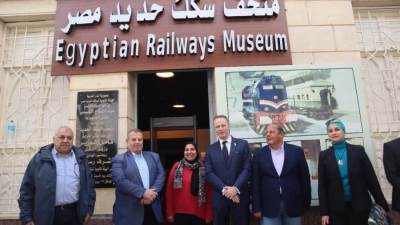 إفتتاح المرحلة الأولى من مشروع الطاقة الشمسية بمحطة مصر بالقاهرة