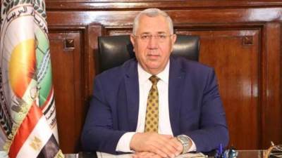 وزير الزراعة: الإفراج عن 172 ألف طن أعلاف"الذرة والصويا" بإجمالي 81 مليون دولار 