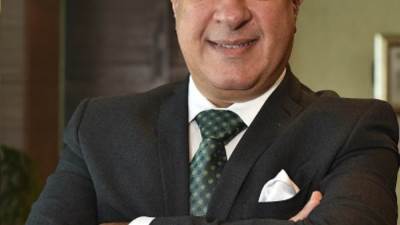 يحيى أبو الفتوح : 105مليار جنيه حصيلة شهادات الـ25% بالبنك الأهلي حتى الآن