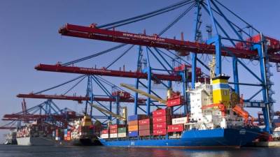 الصادرات المصرية تقفز 23.3 % خلال 10 أشهر وتسجل 42.8 مليار دولار