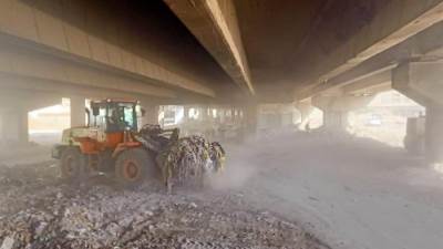 محافظة الجيزة: رفع ١١٥٠ طن مخلفات وتراكمات بكفر غطاطي أسفل الدائري ومنطقة القنطرة البيضاء بأوسيم 