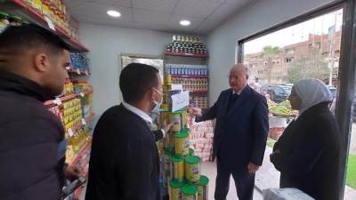 محافظ القاهرة يفتتح 4 منافذ جديدة لـ «أهلا رمضان» بالمعصرة والتبين