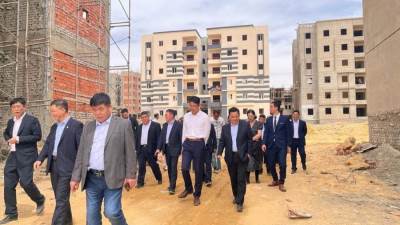 " الإسكان": وفد صيني يزور مدينة السويس الجديدة للاطلاع على فرص الاستثمار