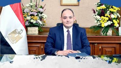 تسليم عقود ١١٣ وحدة صناعية لـ٦٠ مستثمر بالمجمعين الصناعيين بالفيوم الجديدة