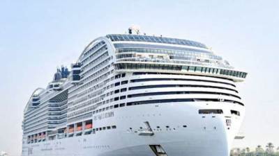 مصر تقرر محاسبة السفن السياحية المترددة على الموانئ بالدولار