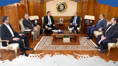 وزير التجارة والصناعة يبحث مع وفد شركة مرسيدس - بنز تعزيز استثمارات الشركة بمصر