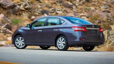 التأمين على 8720 سيارة ملاكي خلال مايو.. و"نيسان" في المقدمة 