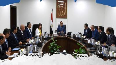 رئيس الوزراء يناقش حزمة حوافز مقترحة لمشروعات المناطق المركزية للأعمال