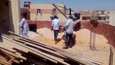 رئيس جهاز مدينة ٦ أكتوبر: إيقاف أعمال بناء مخالف للتراخيص بالحي الأول.. وتكثيف الحملات المرورية بالأحياء