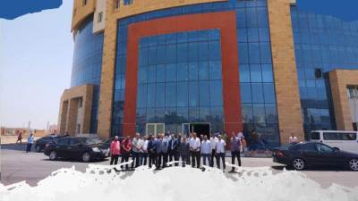 وزير الإسكان يتابع تقدم الأعمال بمستشفى بمدينة العبور