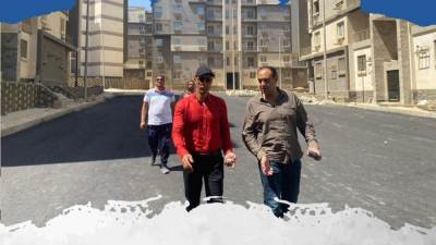 رئيس جهاز مدينة القاهرة يتفقد مشروعي سكن مصر ودار مصر.. ويستمع للحاجزين