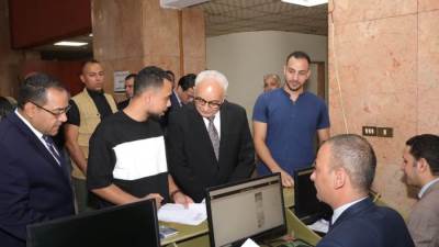 وزير التعليم يتفقد امتحانات المتقدمين لمسابقة شغل 30 آلاف وظيفة معلم مساعد