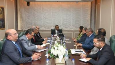 وزير الإنتاج الحربى يلتقى شركة "بابيريوس الإسترالية" لبحث مستجدات التعاون المشترك