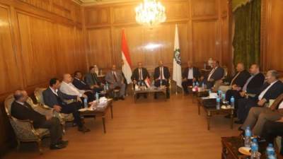 شحاتة:  " عمال مصر " شركاء التنمية